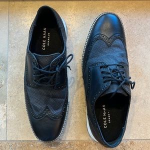 Used Cole Hann Oxfords, black with white sole. Grand OS